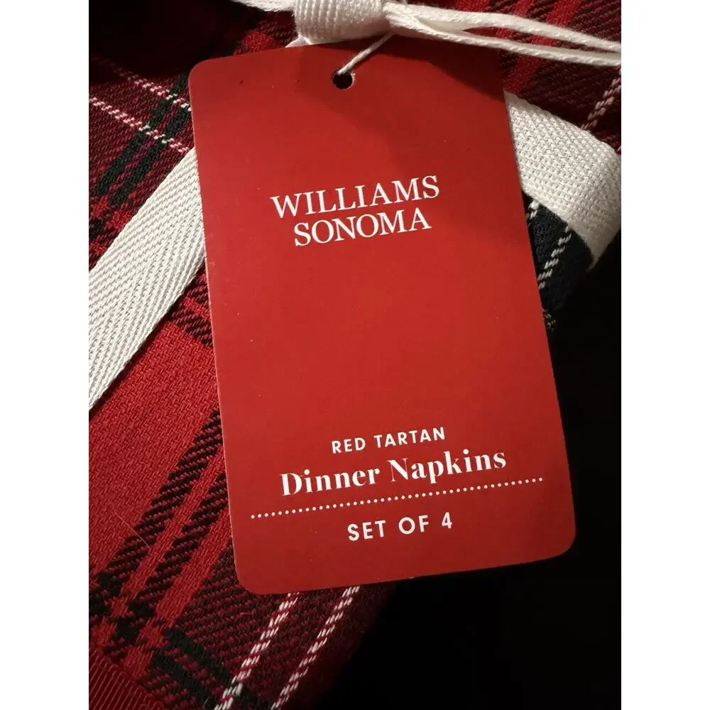 NWT Williams Sonoma Red Tartan Plaid Dinner Napkins Set of 4 Christmas Holiday